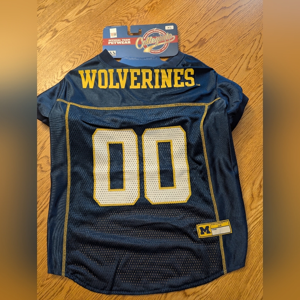 Michigan Wolverines Pets First Jersey Stretch XL Dog team jersey Go blue U Of M
